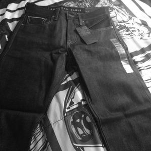 American Eagle Raw Jeans